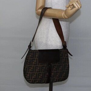 FENDI Zucca Canvas Mamma Baguette Shoulder Bag Black Brown Silver Auth SW1723